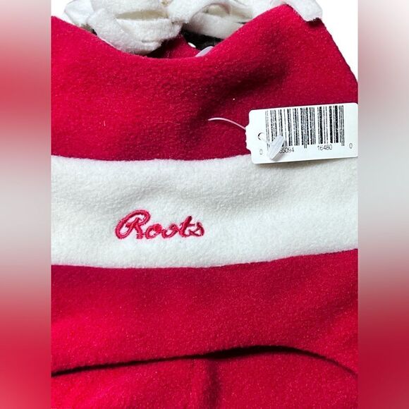 Roots Toddler Fleece Hat - Picture 2 of 5